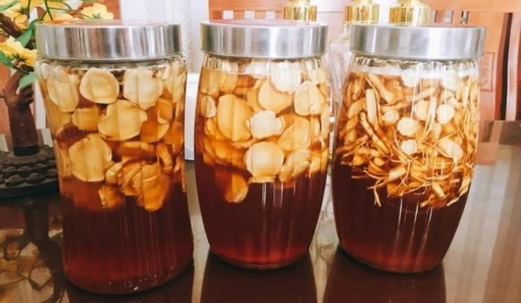 Nhân sâm tươi Hàn Quốc loại 6 củ 1 kg chính hãng, giá rẻ 7 Nhân sâm tươi Hàn Quốc loại 6 củ 1 kg 02